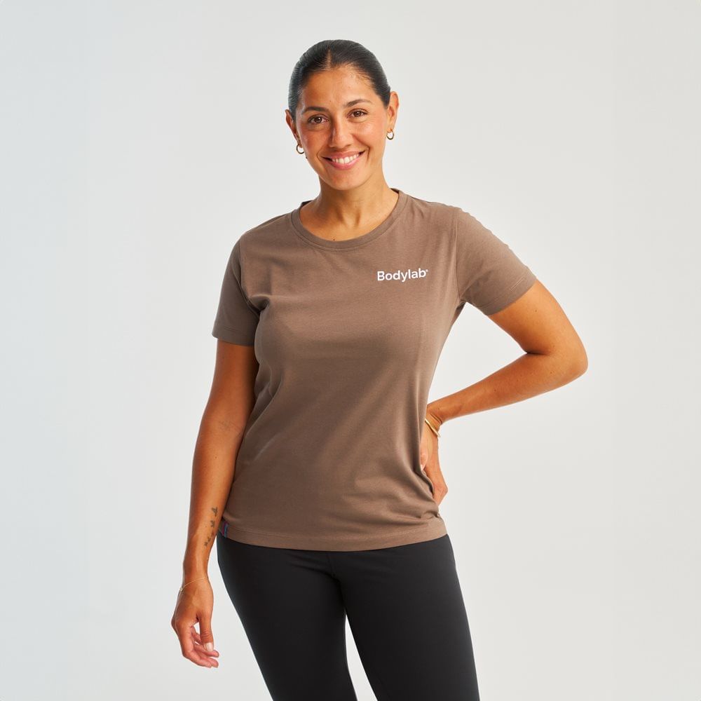 Womenâs Fit T-shirt - Mocha - M